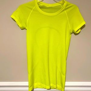 Neon, Lululemon swiftly tech